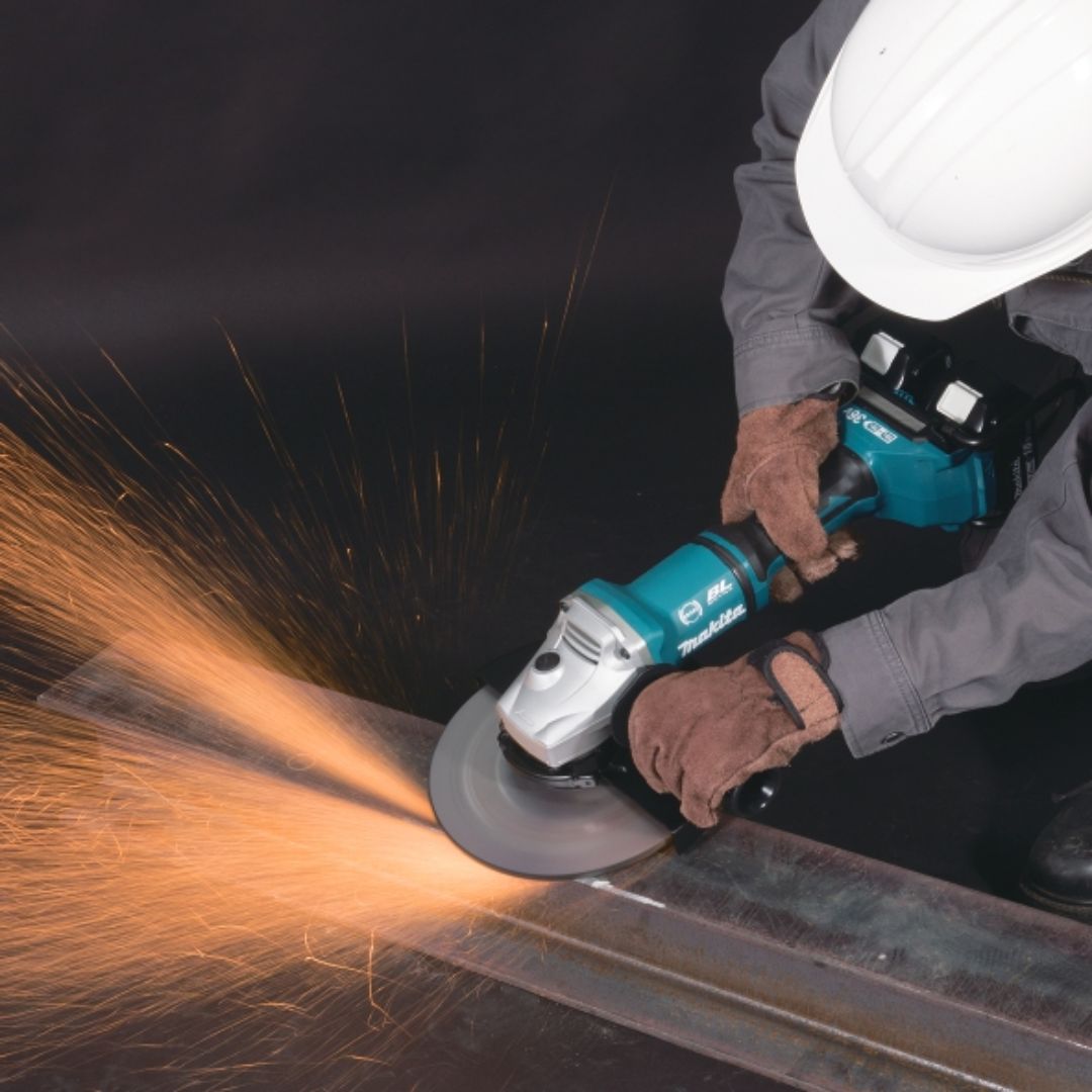 Makita 36V LXT (18V + 18V) Angle Grinder 230mm | DGA900ZK