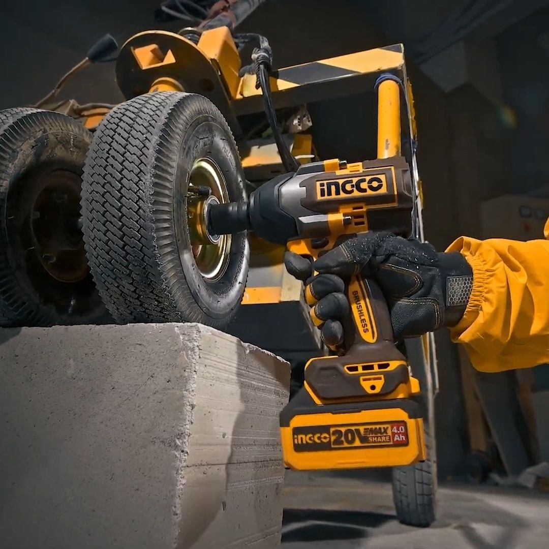 Ingco 20V Impact Wrench 1/2" Kit | 850 Nm | Brushless | P20S