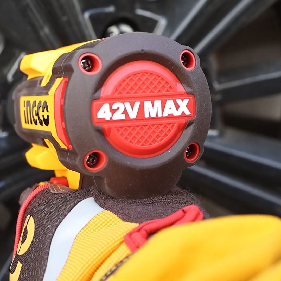 Ingco 42V Impact Wrench 1/2" Kit | 600 Nm | Brushless | P42M