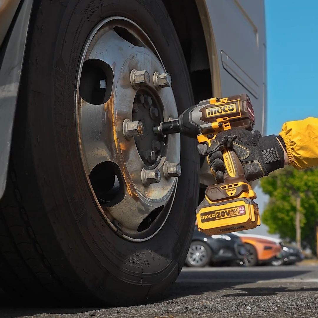 Ingco 20V Impact Wrench 1/2" Kit | 850 Nm | Brushless | P20S