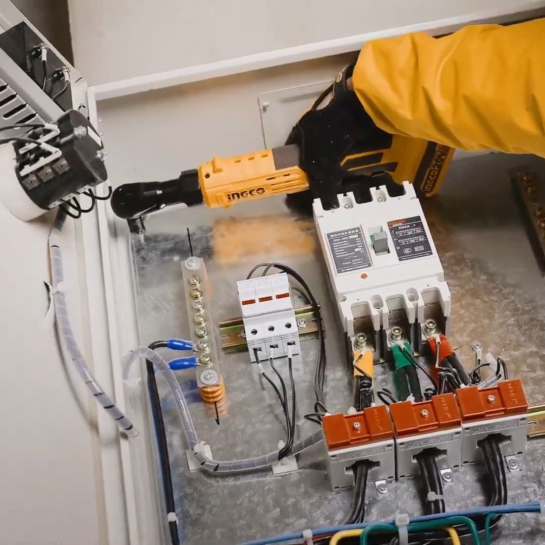 Ingco 20V Ratchet Wrench Driver 3/8" Kit | 65 Nm | P20S