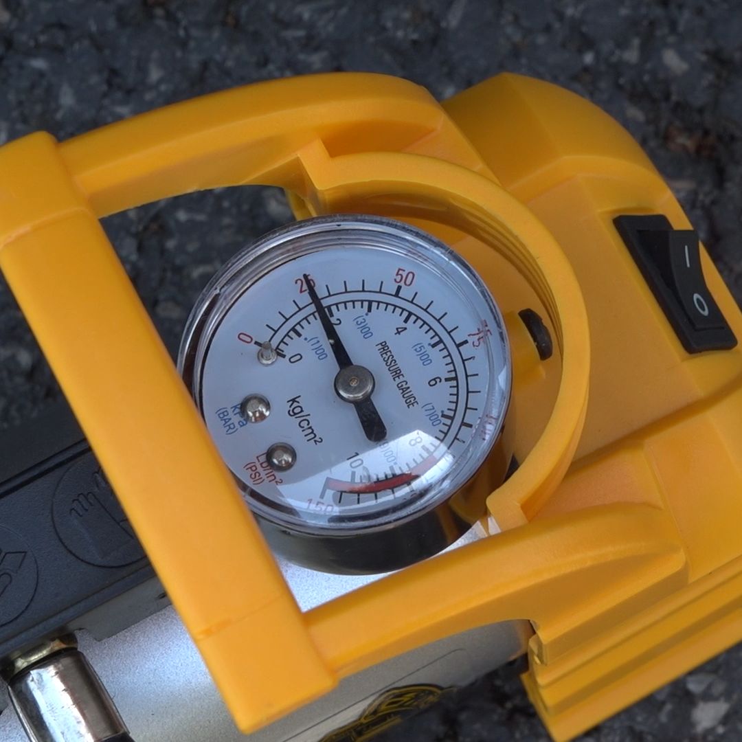 Ingco Air Compressor | Cigratte Lighter Powered