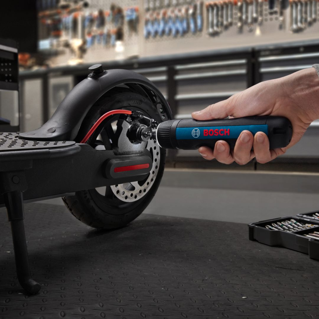 Bosch Go 3 Cordless Screwdriver - Push to Engage