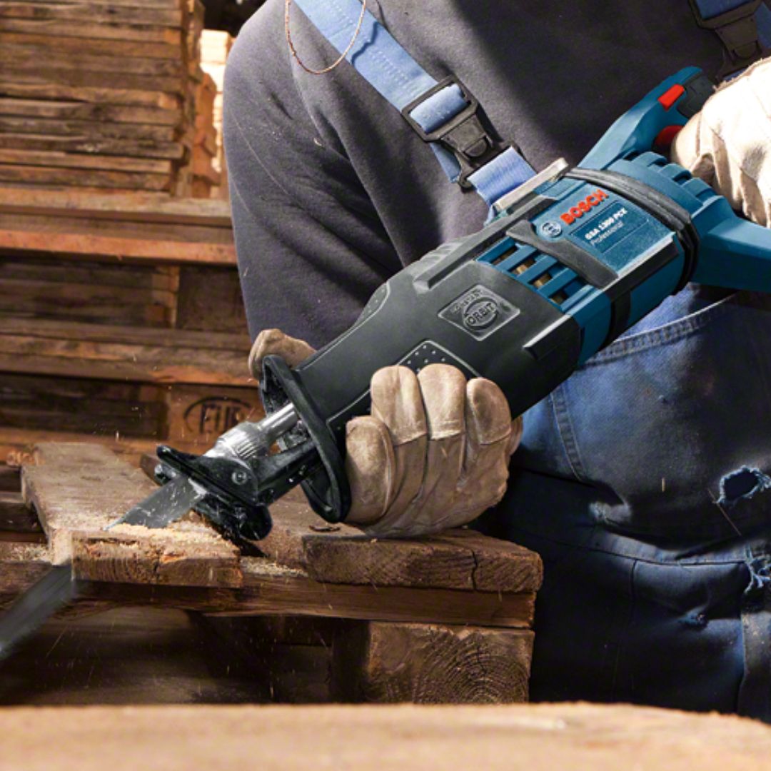 Bosch Professional Reciprocating Saw 1 300W | GSA 1300 PCE