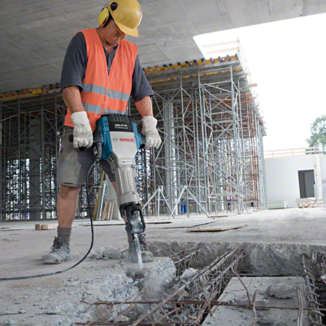 Bosch Professional Demolition Hammer 2 000W | GSH 27 VC