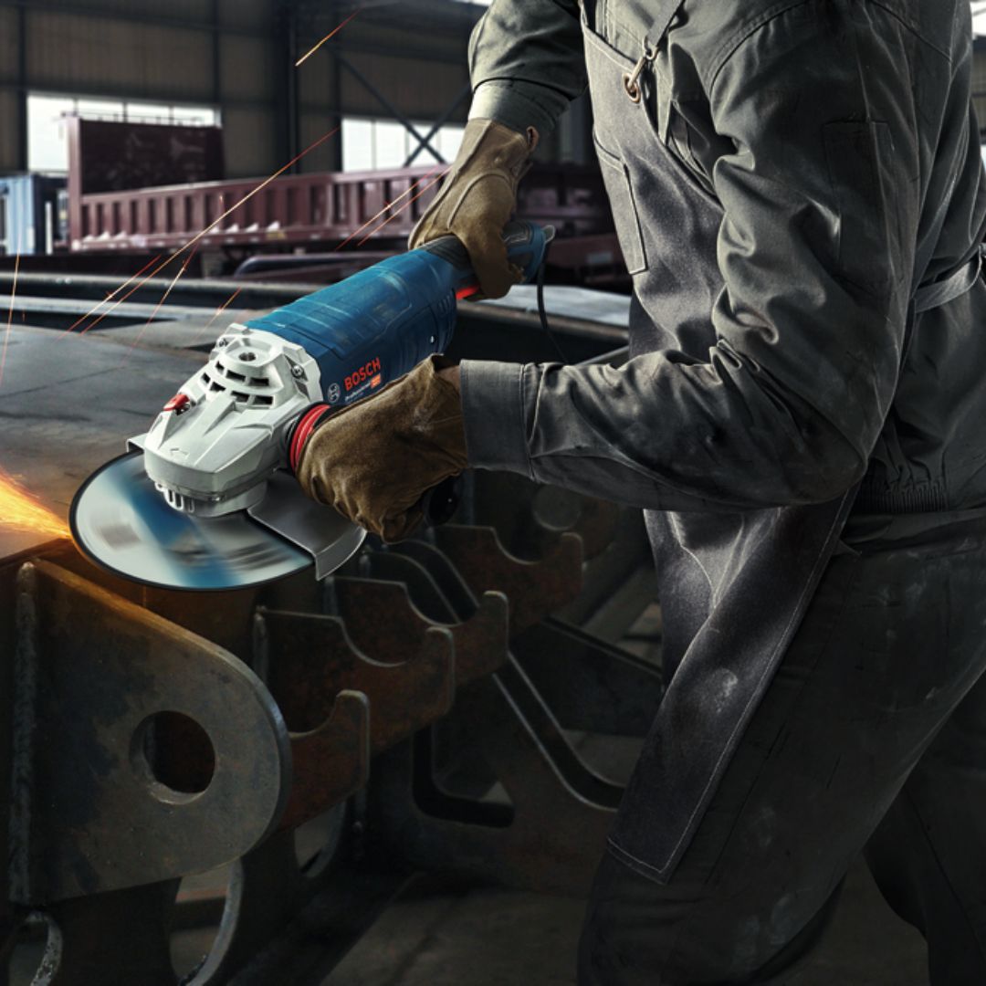 Bosch Professional Angle Grinder 2 400W | GWS 24-180 P